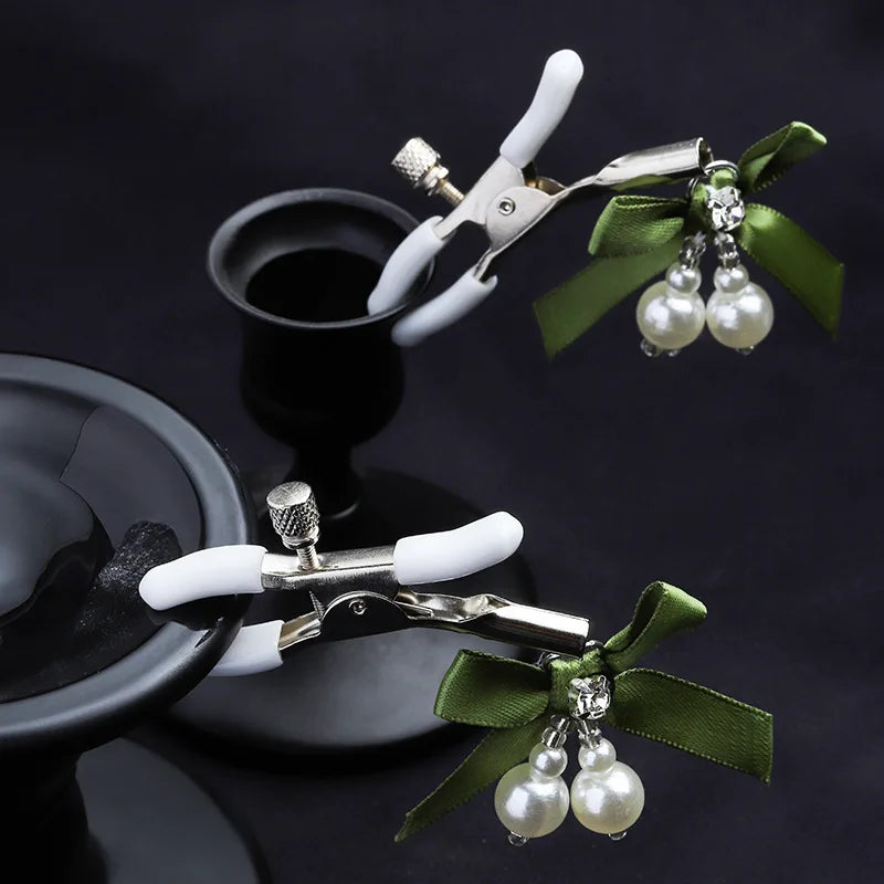 Pearl Bow Nipple Clamps with Small Bell – view 4