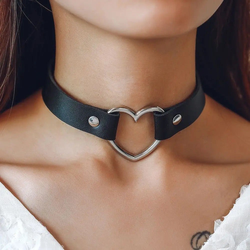 Heart Lock Choker with Key – Faux Leather, 8 Colours – view 1