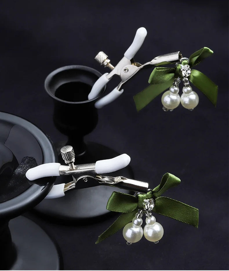 Pearl Bow Nipple Clamps with Small Bell – view 7