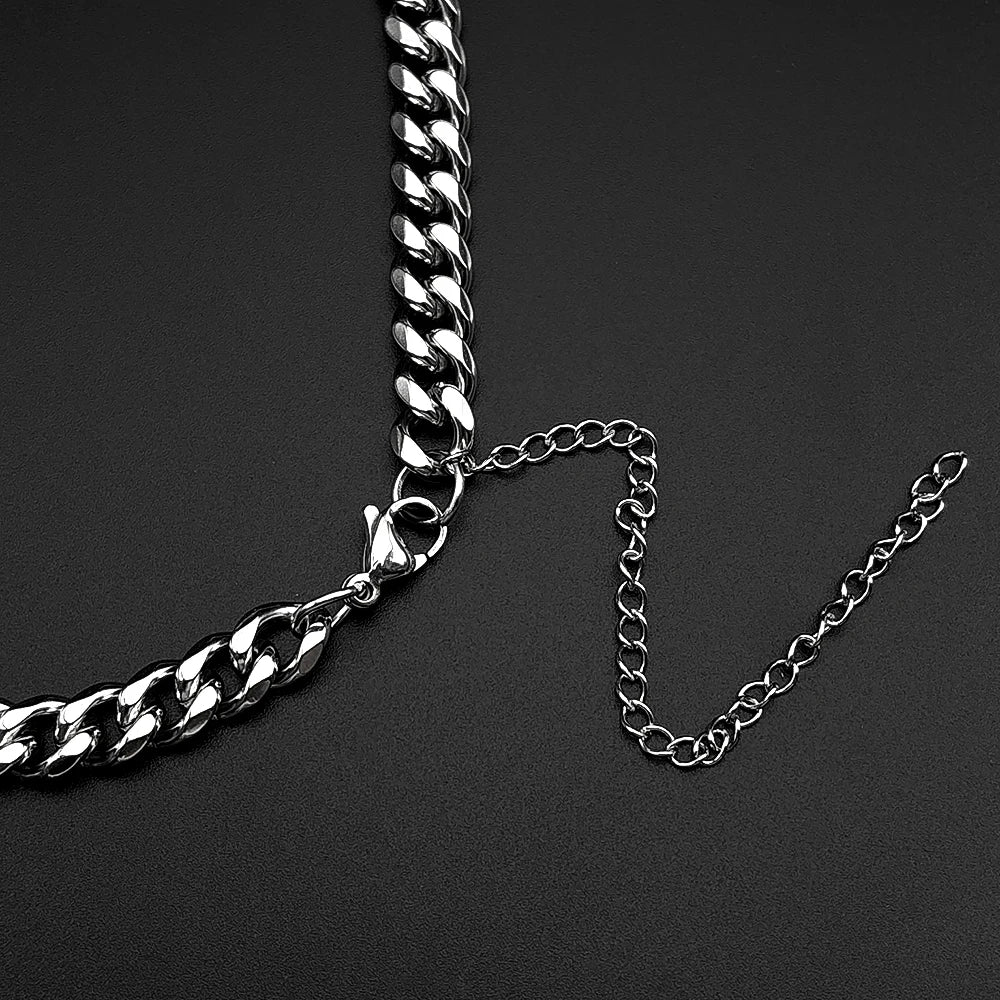 Heart Padlock Necklace – Stainless Steel Cuban Chain Choker – view 4